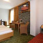 Hotel Eder Michaela 3*