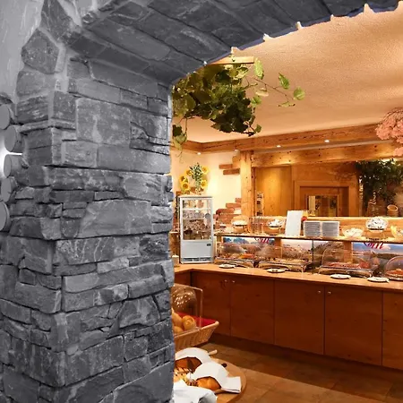 Hotel Eder Michaela 3*