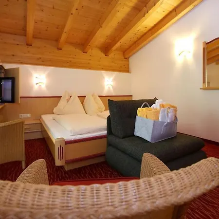 Hotel Eder Michaela 3*