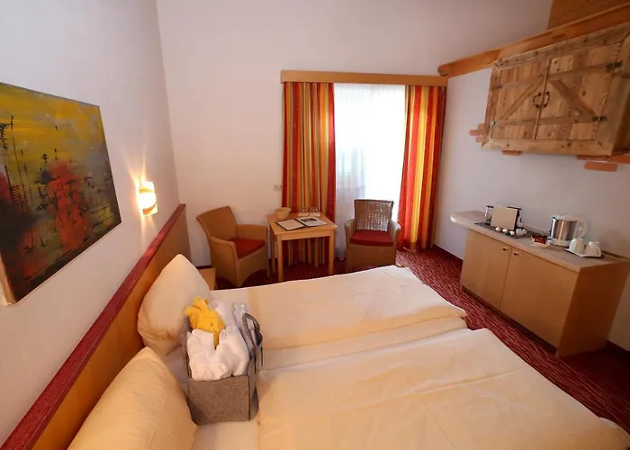 Hotell Eder Michaela 3*