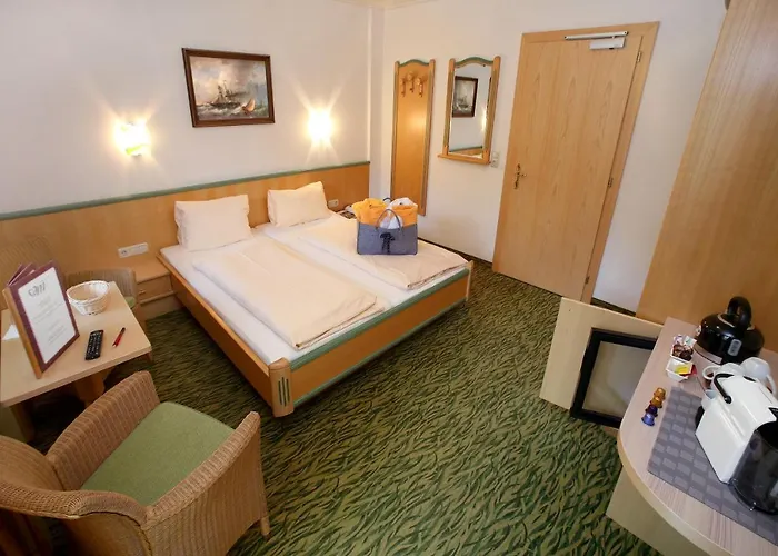 Eder Michaela Hotell 3*